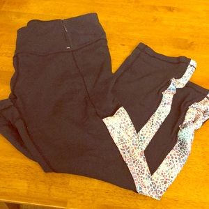 Navy Calia by Carrie Underwood workout capris